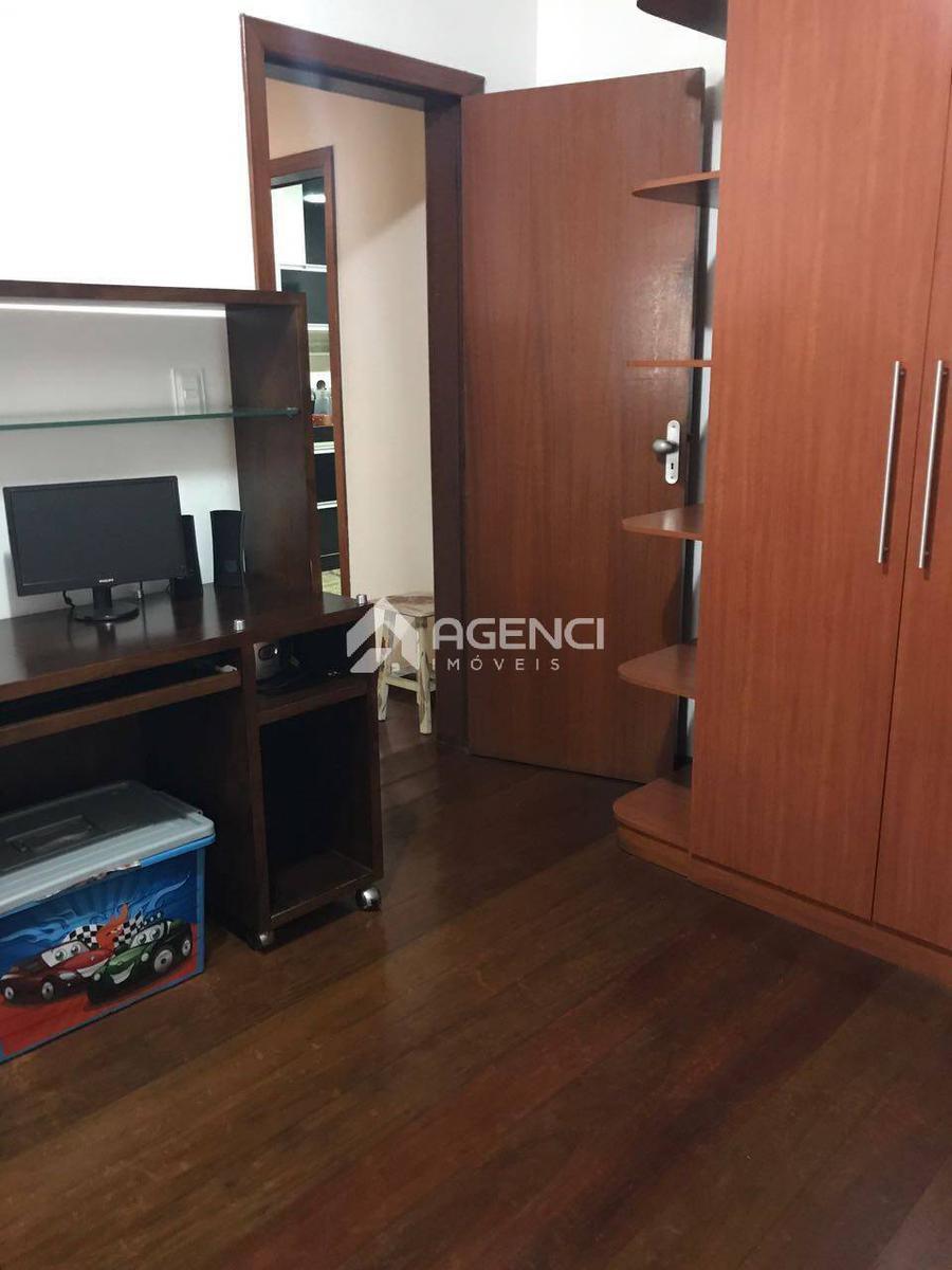 Casa, Santa Maria, 3 Quartos, 0 Vaga, 1 Suíte