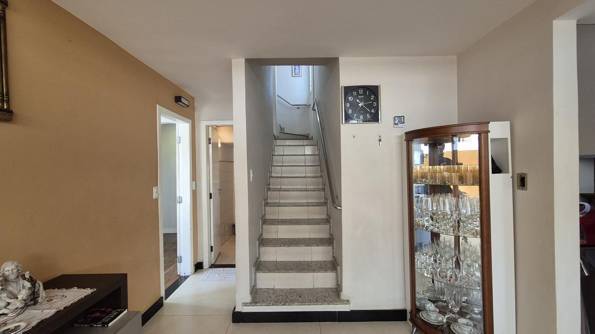 Casa, Ouro Preto, 5 Quartos, 2 Vagas, 1 Suíte