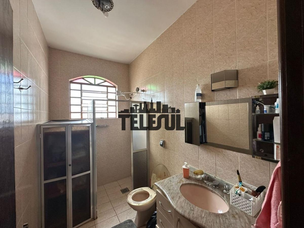 Casa, Vila Registânea, 3 Quartos, 5 Vagas, 1 Suíte