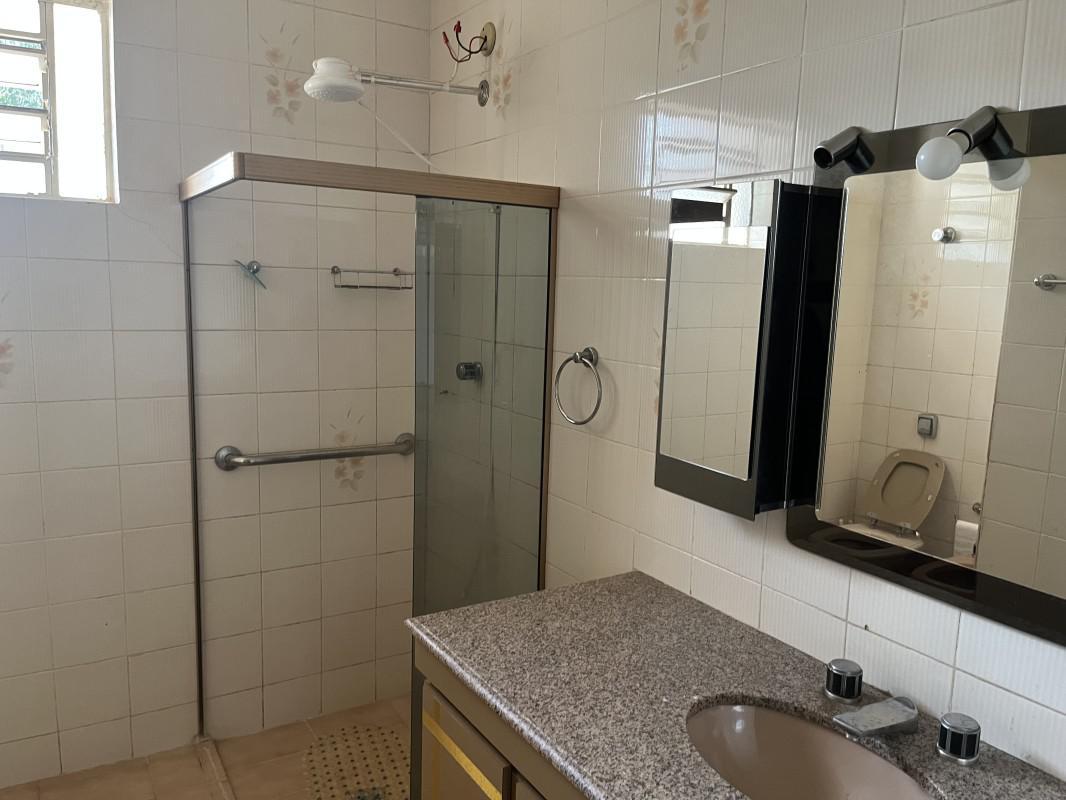 Casa, Várzea, 4 Quartos, 5 Vagas, 1 Suíte