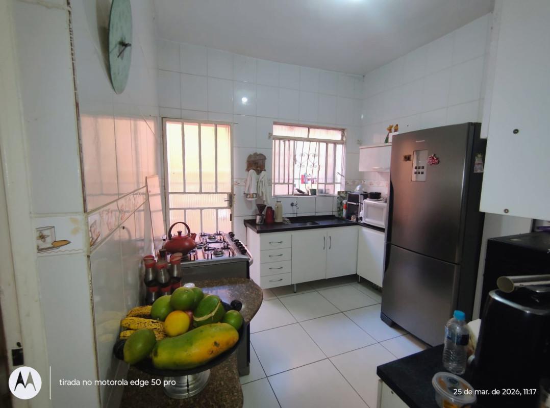 Casa, Paulo VI, 2 Quartos, 4 Vagas