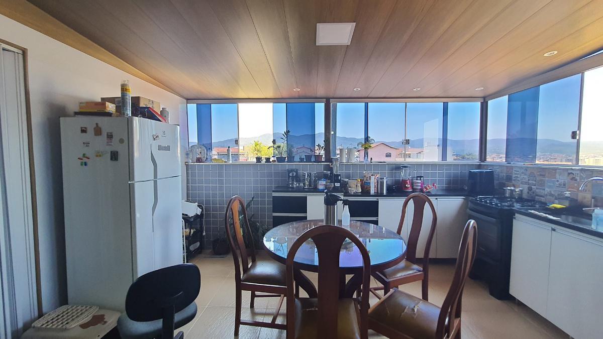 Cobertura, Milionários, 2 Quartos, 1 Vaga