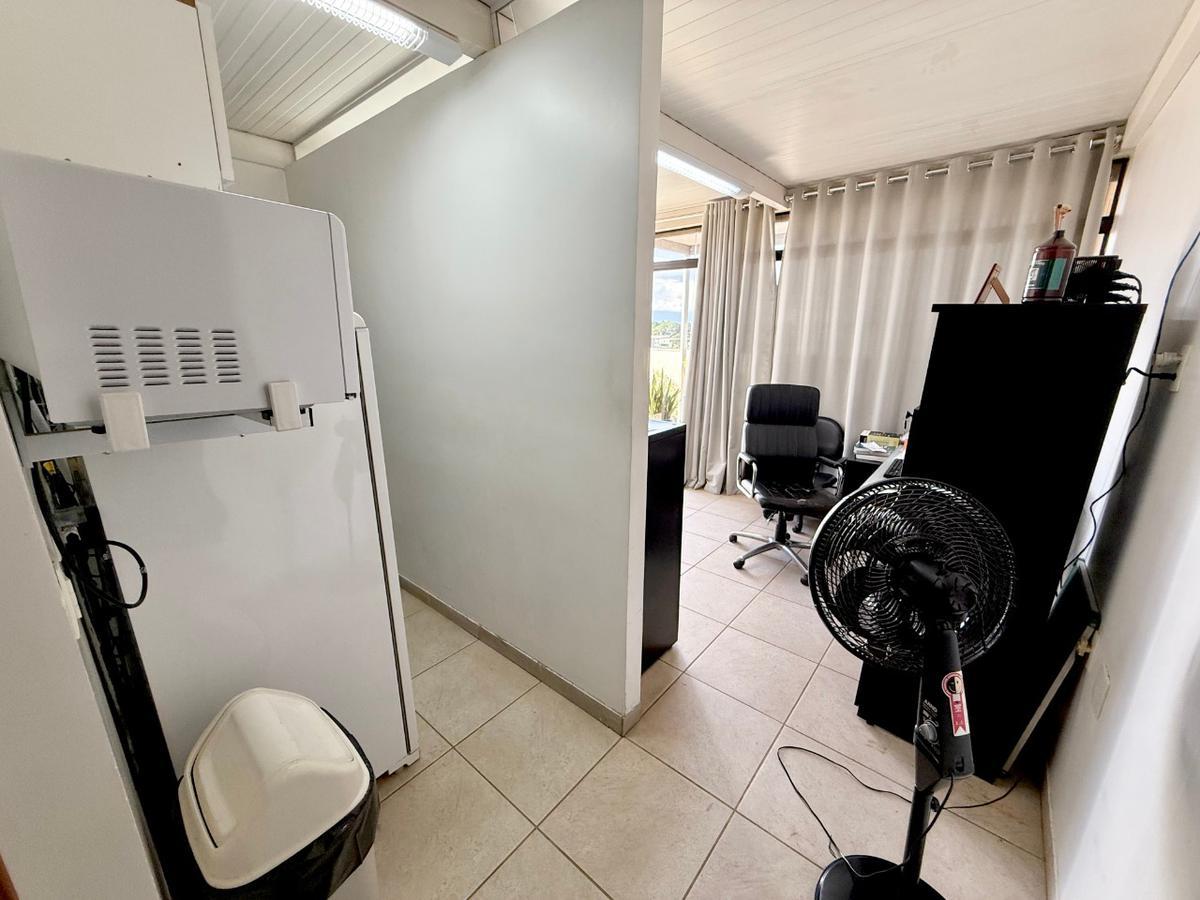 Sala, São José, 0 Quarto, 2 Vagas