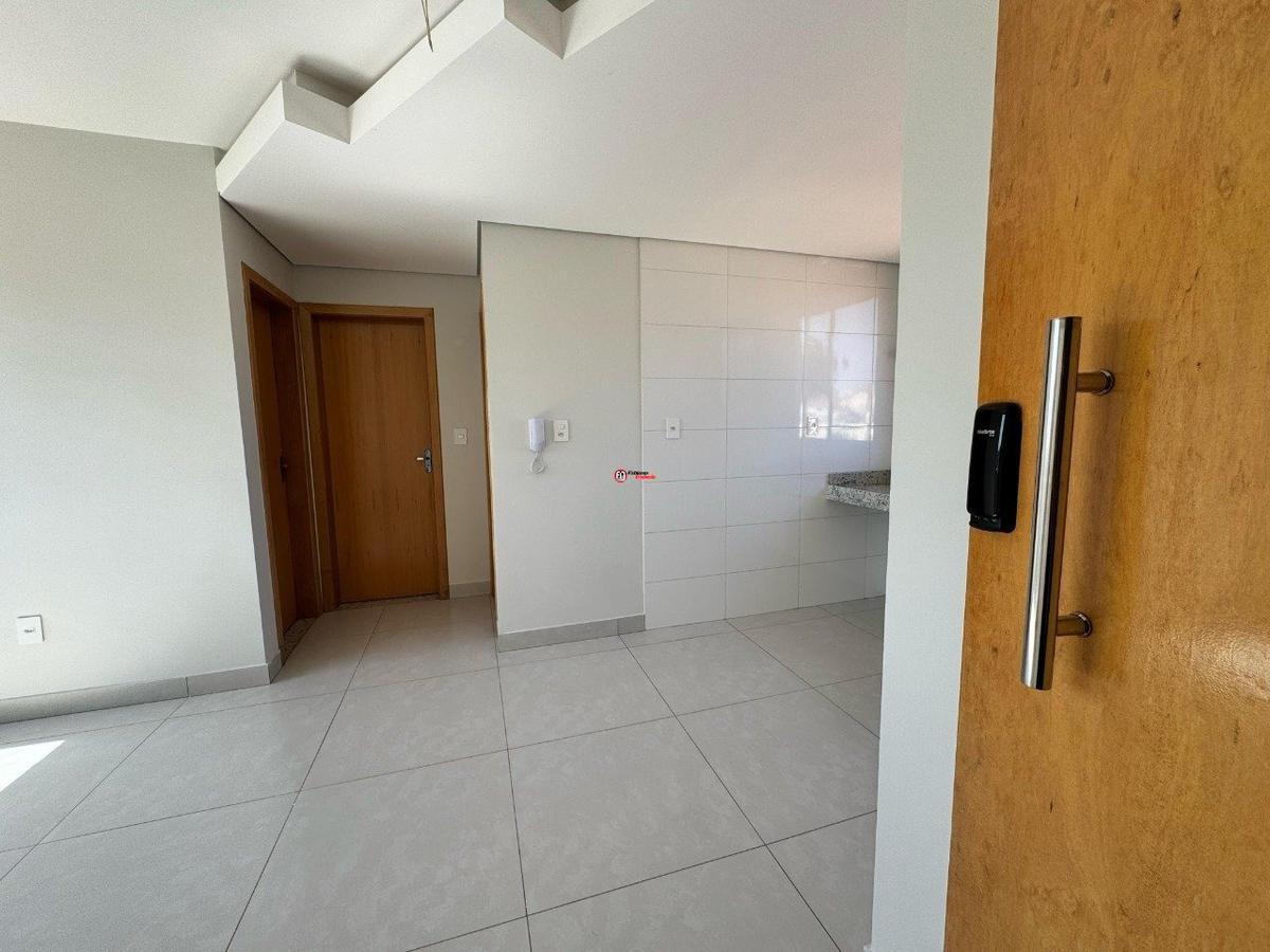 Apartamento, Santa Mônica, 2 Quartos, 1 Vaga