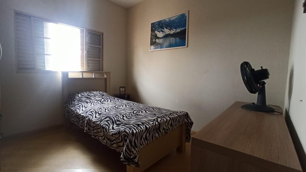 Casa, Jardim Pirineus, 4 Quartos, 5 Vagas, 1 Suíte