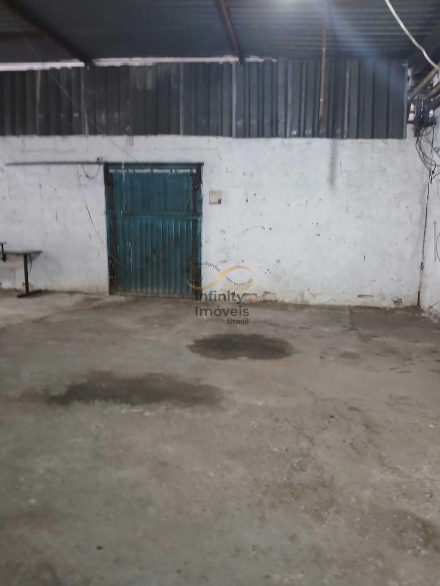 Ponto Comercial, Carlos Prates, 0 Quarto