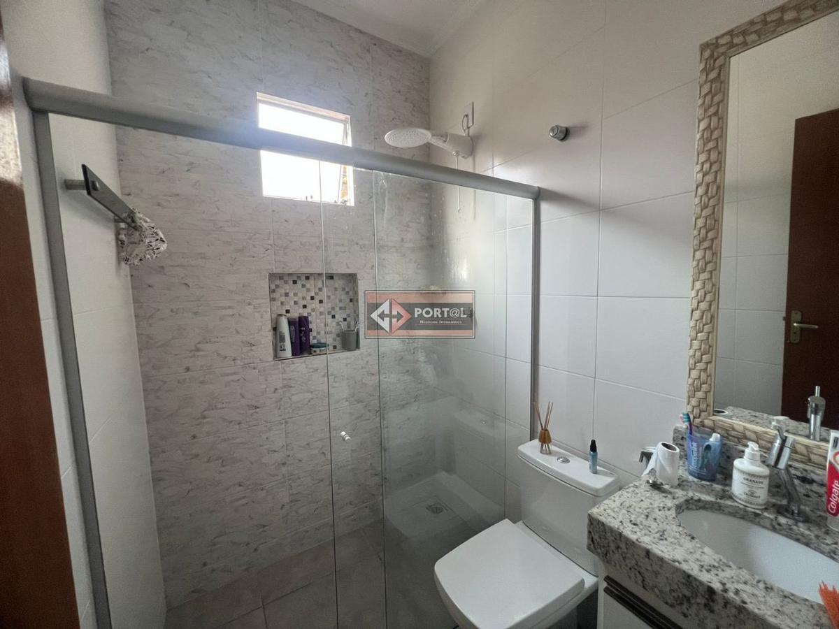 Casa, Boa Vista, 3 Quartos, 2 Vagas, 1 Suíte