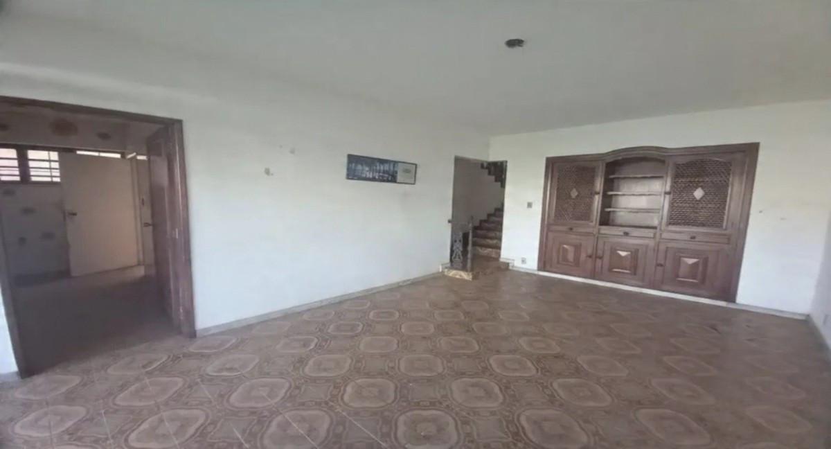Casa, Cidade Nova, 5 Quartos, 3 Vagas, 1 Suíte