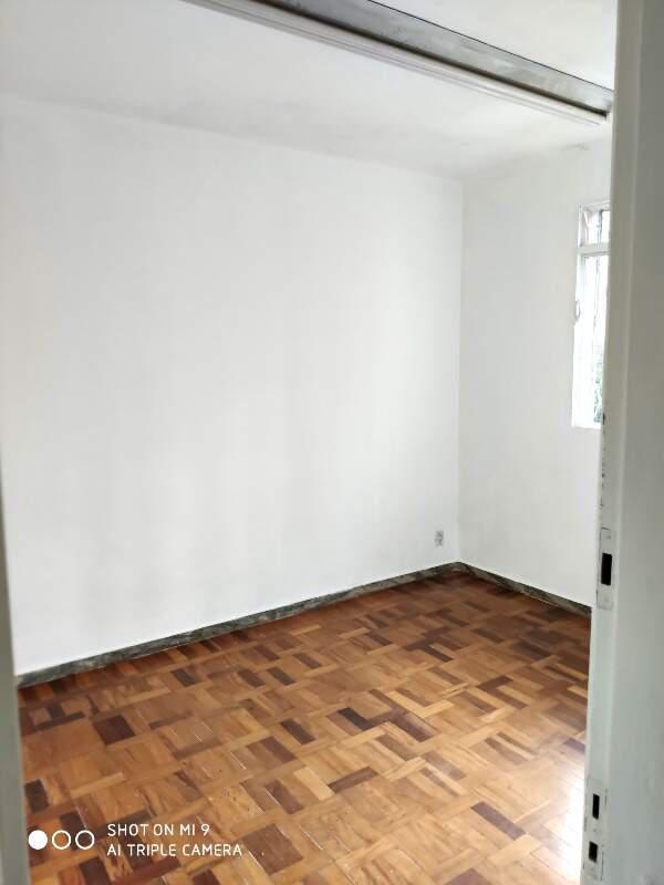 Casa Comercial, Funcionários, 0 Quarto, 0 Vaga