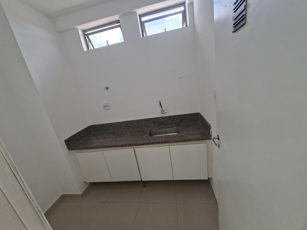 Andar, Funcionários, 0 Quarto, 5 Vagas