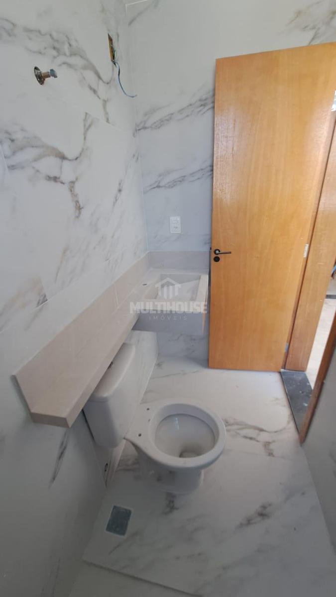 Casa, Santa Branca, 3 Quartos, 4 Vagas, 1 Suíte