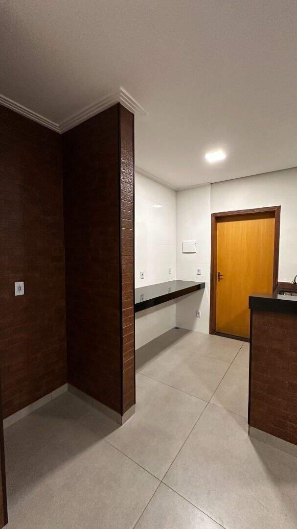 Casa, Novo Centro, 3 Quartos, 2 Vagas, 1 Suíte
