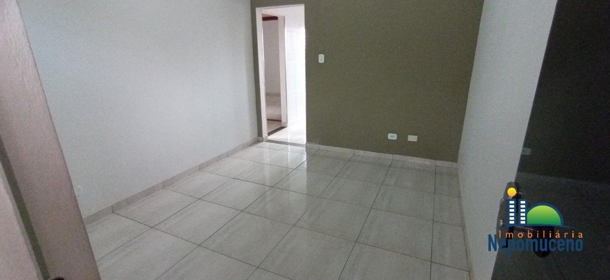 Apartamento, Centro, 2 Quartos, 0 Vaga