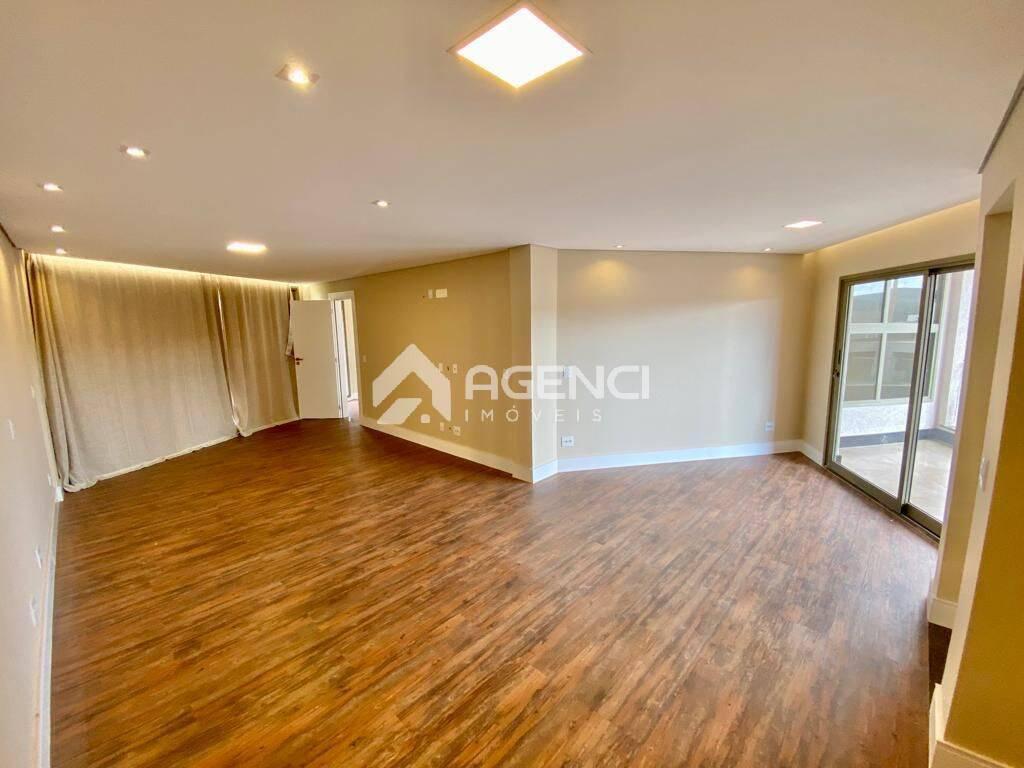 Casa, Alphaville - Lagoa dos Ingleses, 5 Quartos, 0 Vaga, 1 Suíte