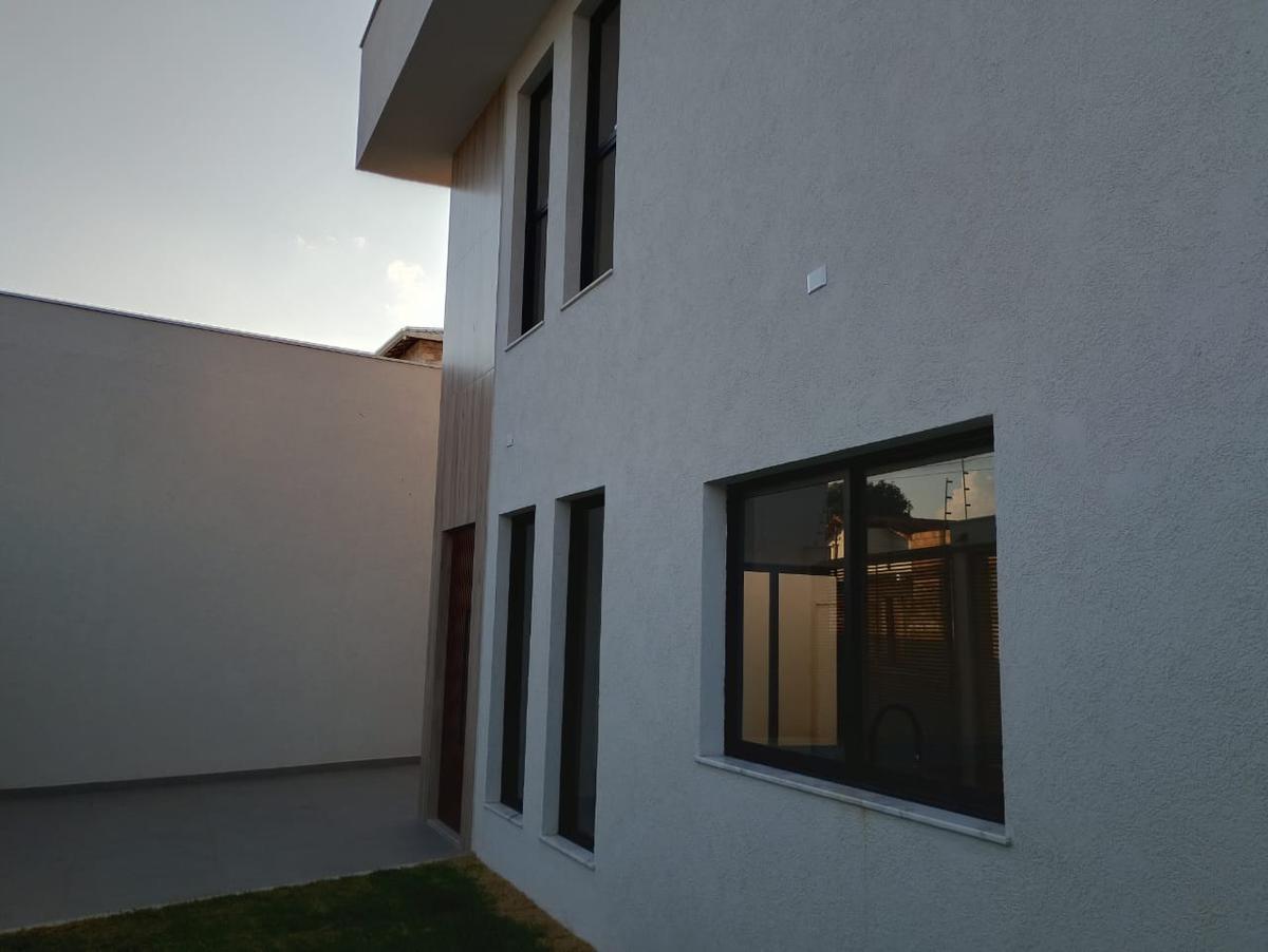 Casa, Planalto, 3 Quartos, 3 Vagas, 1 Suíte