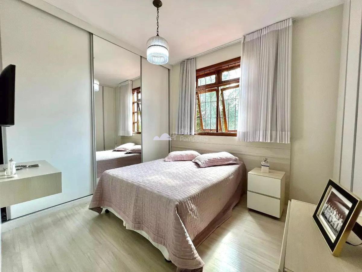 Casa, Itapoã, 5 Quartos, 3 Vagas, 2 Suítes