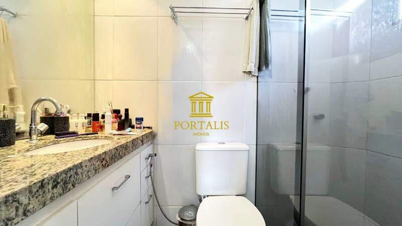 Casa, Buritis, 4 Quartos, 2 Vagas, 1 Suíte