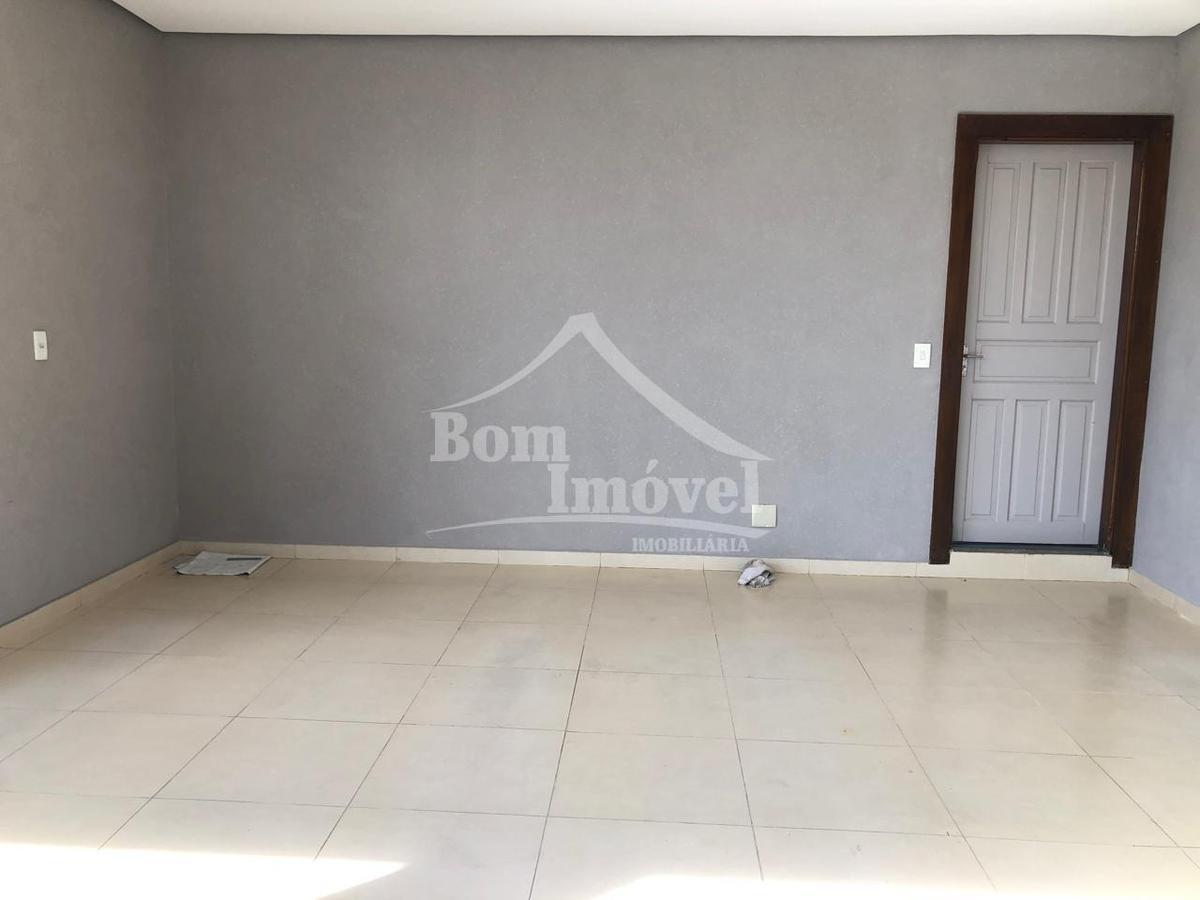 Casa, Centro, 2 Quartos, 2 Vagas, 1 Suíte