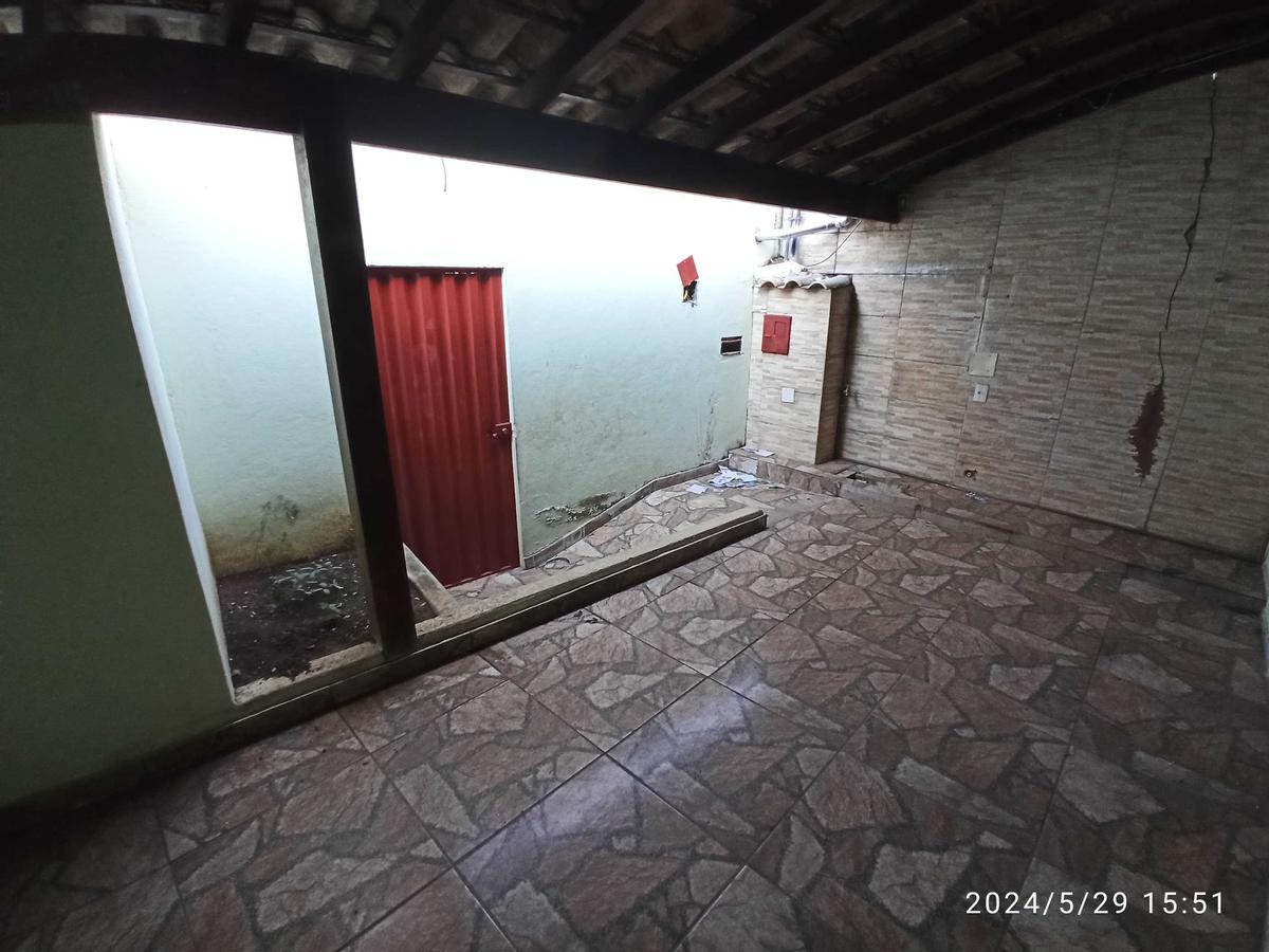 Casa, Santa Cruz, 3 Quartos, 2 Vagas, 1 Suíte