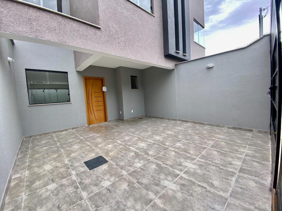 Casa, Santa Mônica, 3 Quartos, 2 Vagas, 1 Suíte