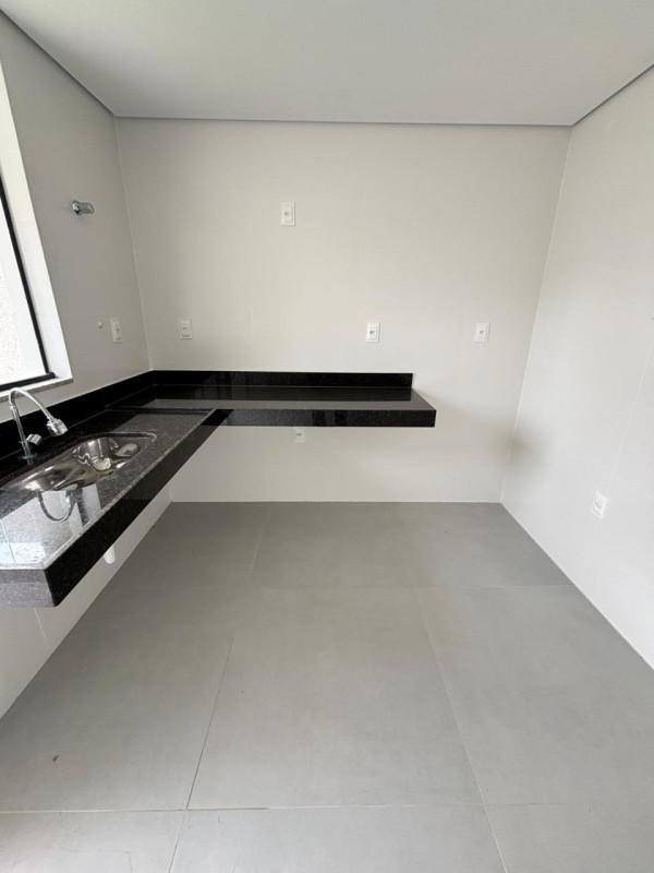 Casa, Santa Mônica, 2 Quartos, 2 Vagas, 2 Suítes