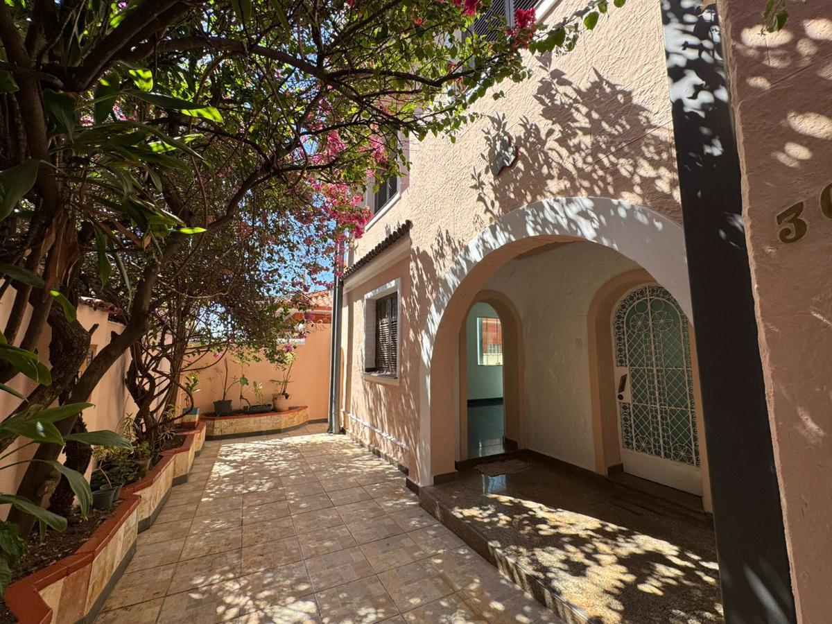 Casa, Colégio Batista, 4 Quartos, 4 Vagas, 2 Suítes