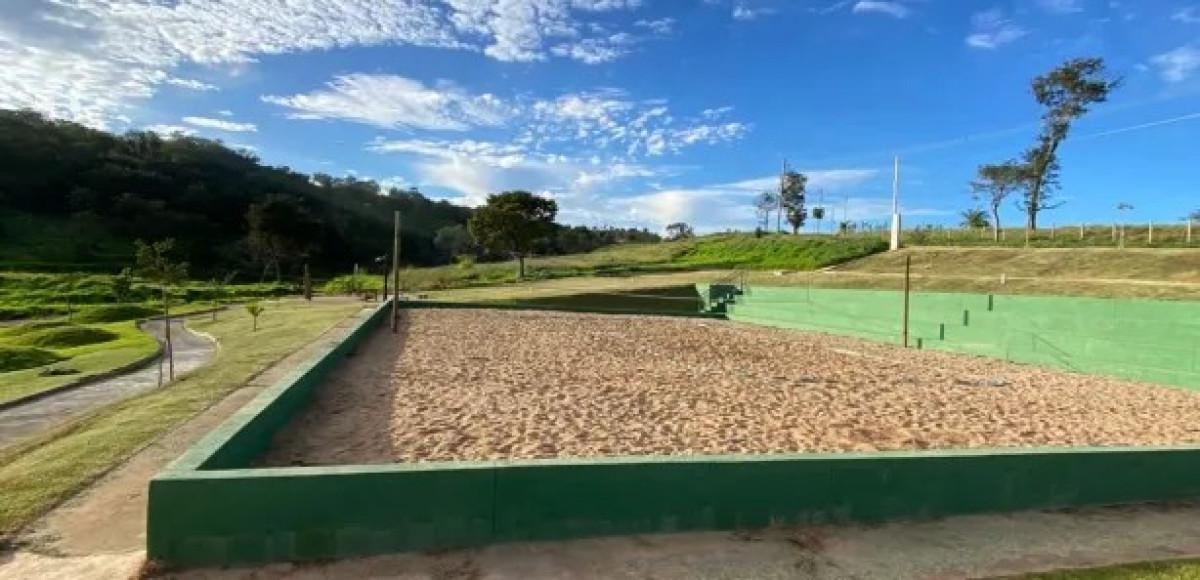 Lote, Jardim Universitário, 0 Quarto, 0 Vaga