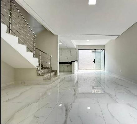 Casa, Santa Mônica, 3 Quartos, 2 Vagas, 1 Suíte
