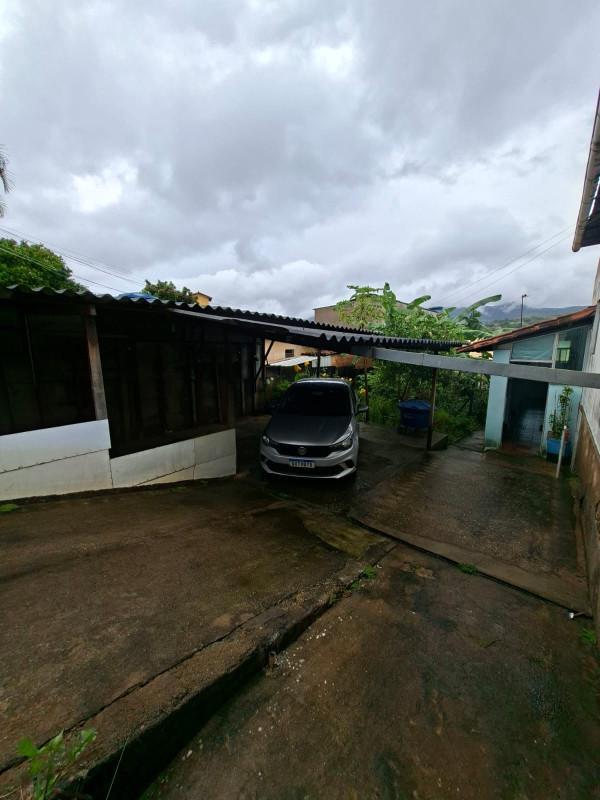 Casa, Novo Santa Cecília (barreiro), 4 Quartos, 8 Vagas