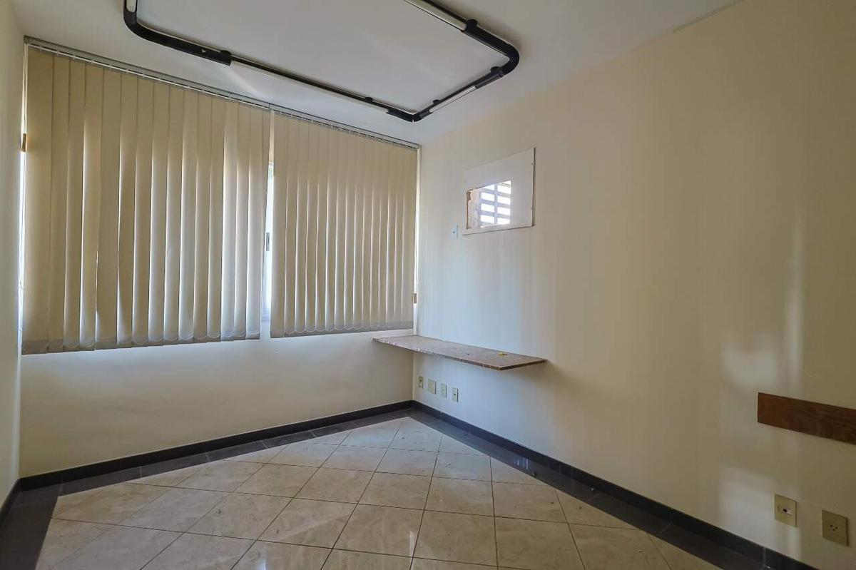 Andar, Santa Efigênia, 0 Quarto, 4 Vagas