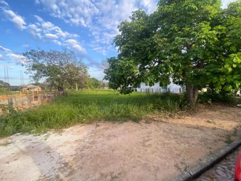 Lote, Centro, 0 Quarto, 0 Vaga