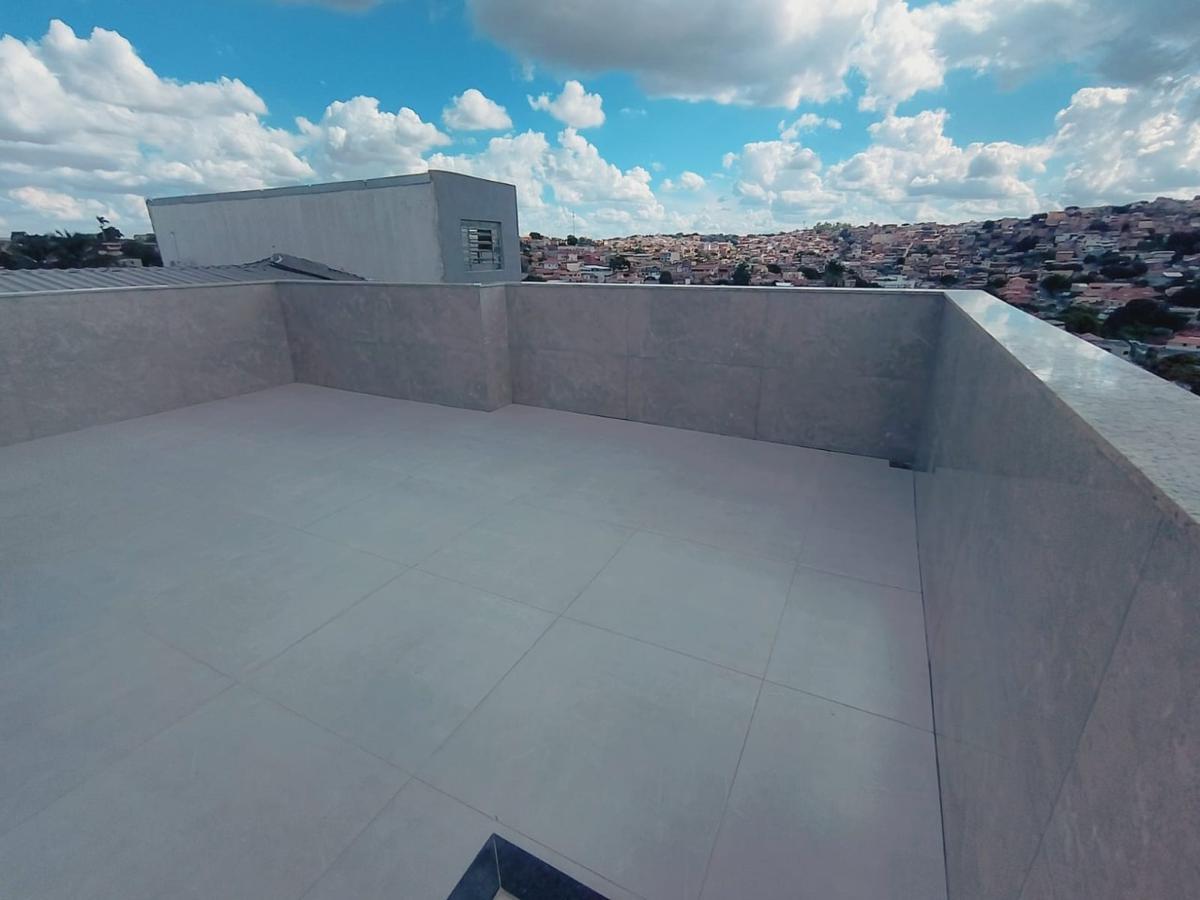 Cobertura, Céu Azul, 2 Quartos, 1 Vaga