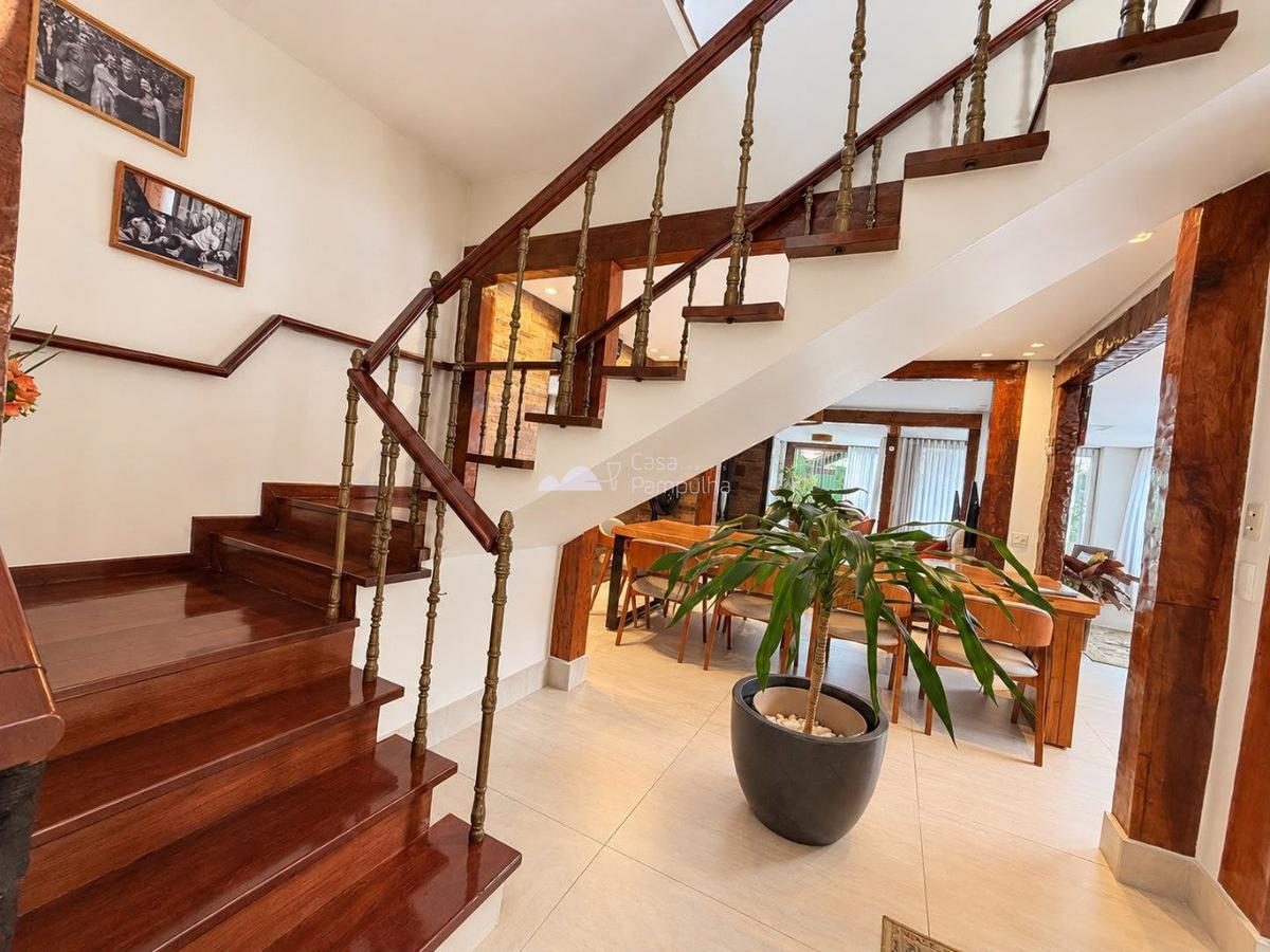 Casa, Planalto, 4 Quartos, 3 Vagas, 3 Suítes