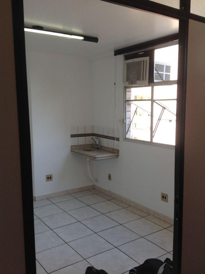 Sala, Barro Preto, 0 Quarto, 1 Vaga