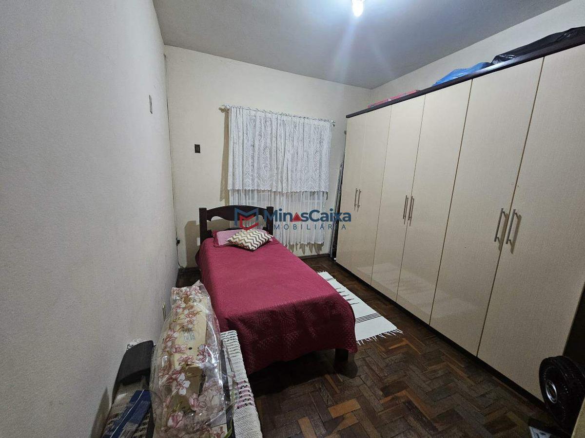 Casa, Vila dos Técnicos, 4 Quartos, 2 Vagas, 1 Suíte