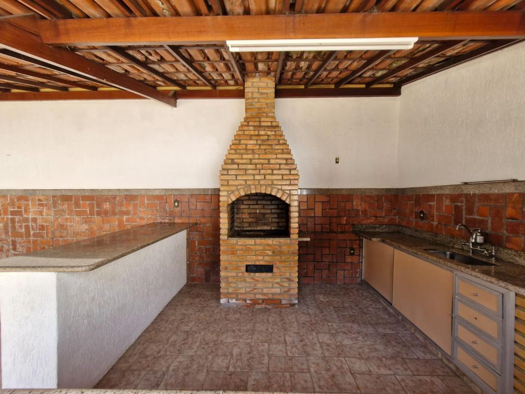 Casa, Castelo, 4 Quartos, 4 Vagas, 2 Suítes