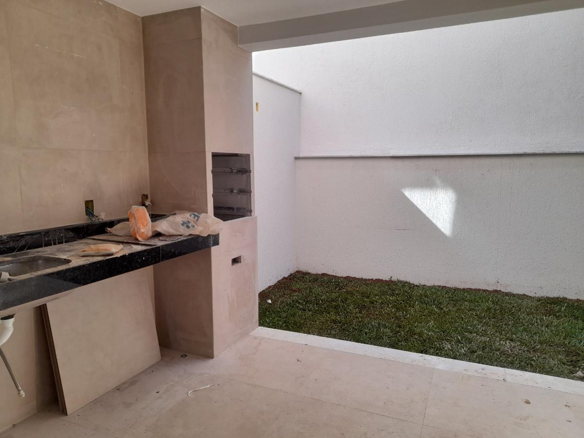 Casa, Esplanada, 3 Quartos, 2 Vagas, 1 Suíte