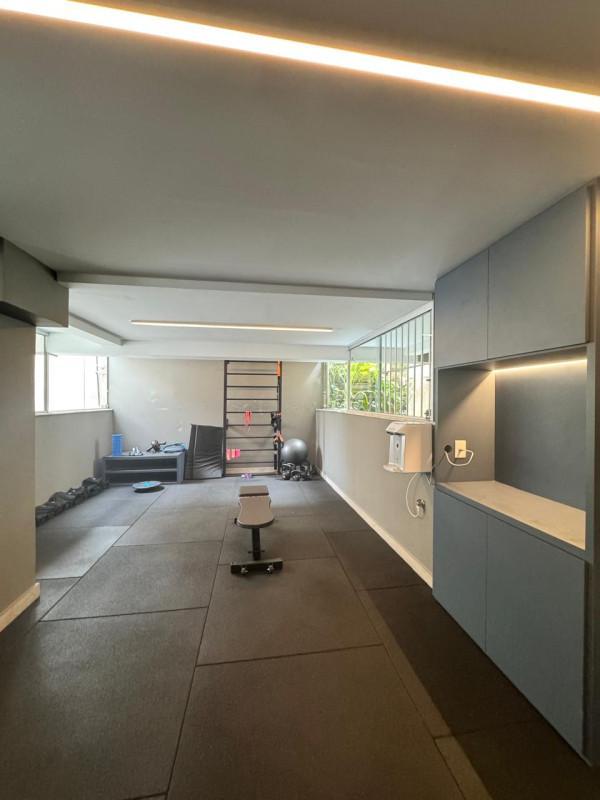 Apartamento, Sagrada Família, 2 Quartos, 2 Vagas, 1 Suíte