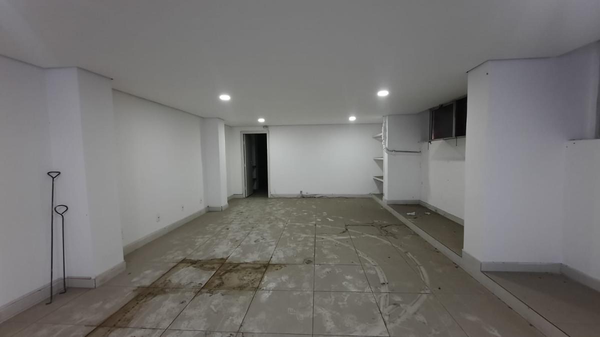 Andar, Centro, 0 Quarto, 0 Vaga