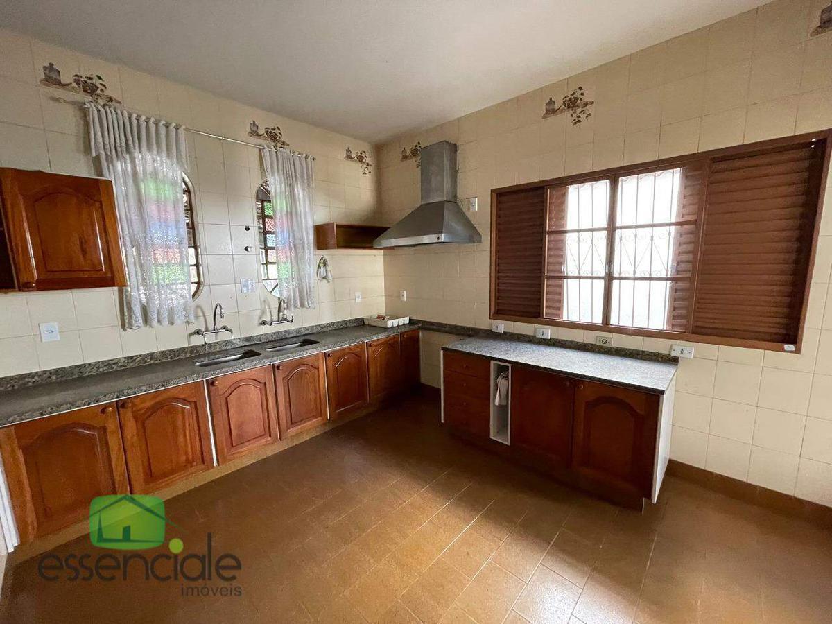 Casa, Jardim Riacho das Pedras, 4 Quartos, 4 Vagas, 1 Suíte