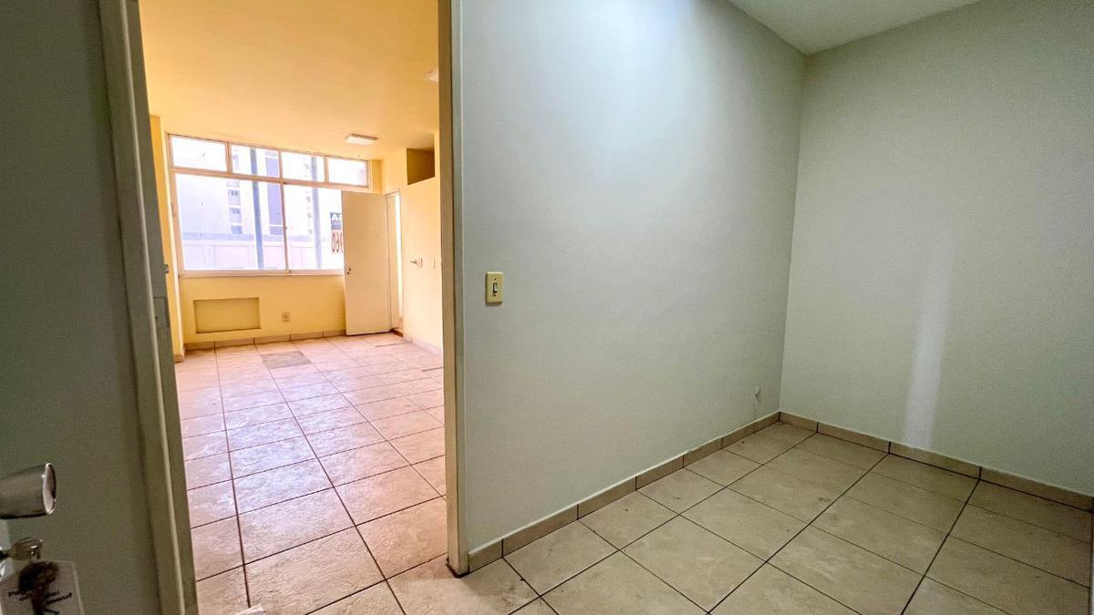 Sala, Centro, 0 Quarto, 0 Vaga