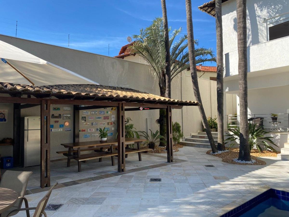 Casa, Bandeirantes (pampulha), 5 Quartos, 6 Vagas, 4 Suítes