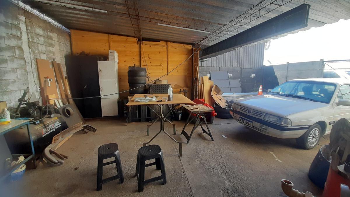 Prédio, Castelo, 0 Quarto, 15 Vagas