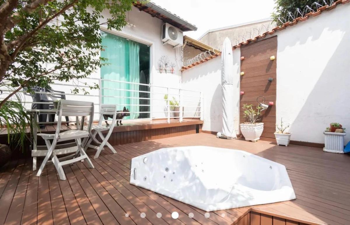 Casa, Teixeira Dias (barreiro), 3 Quartos, 3 Vagas, 1 Suíte