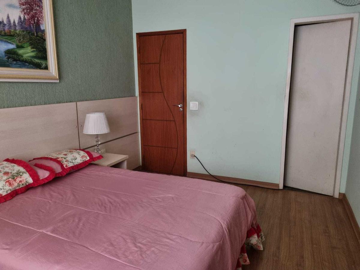 Casa, Nacional, 6 Quartos, 4 Vagas, 2 Suítes