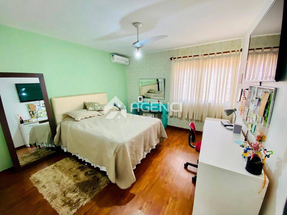 Casa, Bandeirantes (pampulha), 4 Quartos, 0 Vaga, 1 Suíte