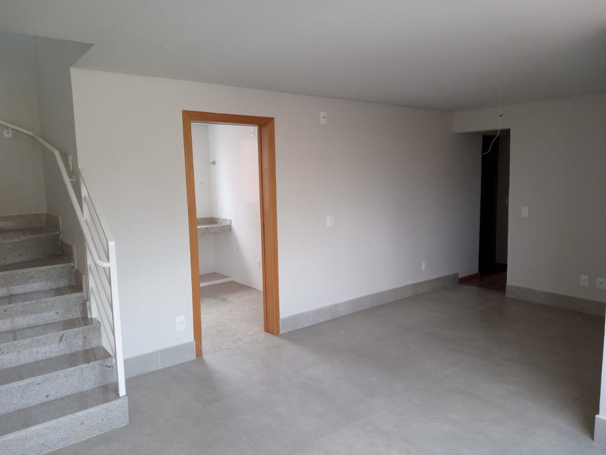 Cobertura, União, 4 Quartos, 2 Vagas, 2 Suítes
