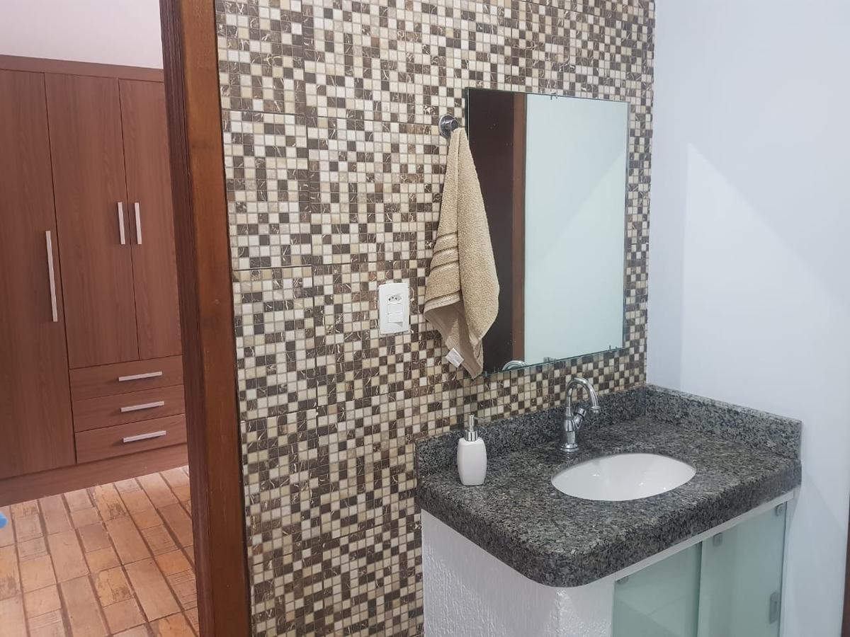 Casa, Centro, 3 Quartos, 0 Vaga, 1 Suíte