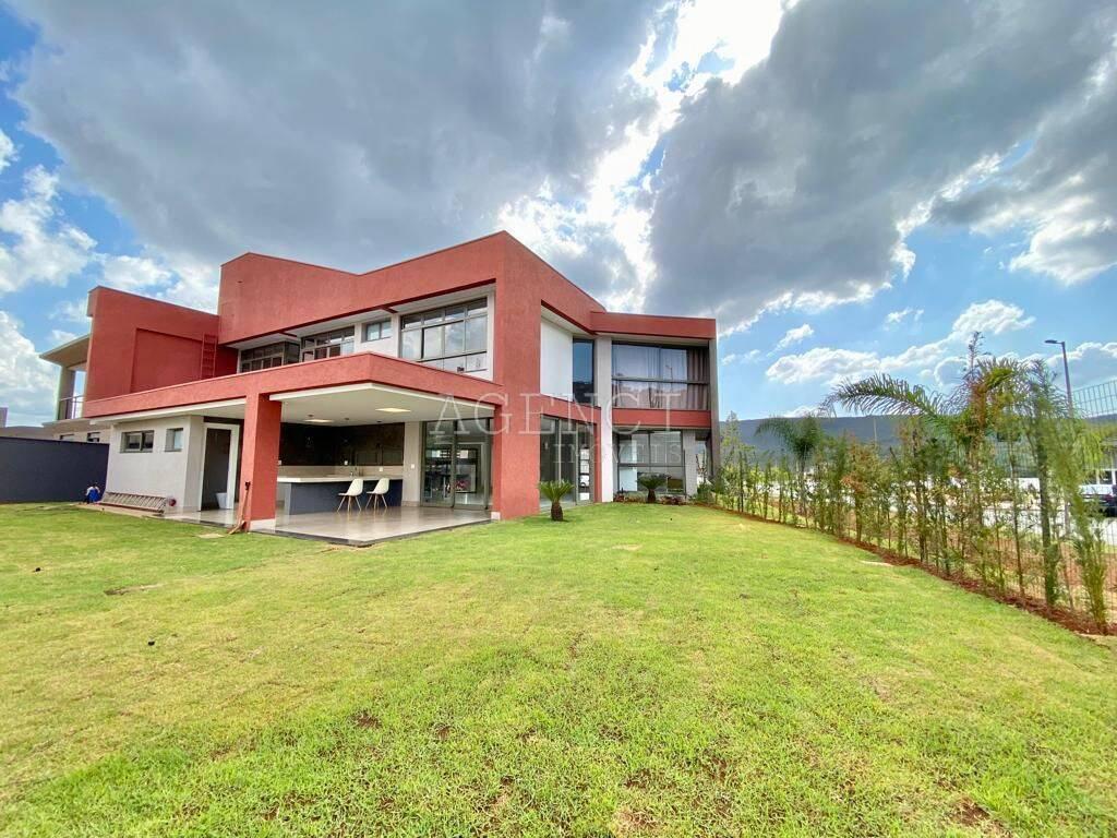Casa, Alphaville - Lagoa dos Ingleses, 5 Quartos, 0 Vaga, 1 Suíte