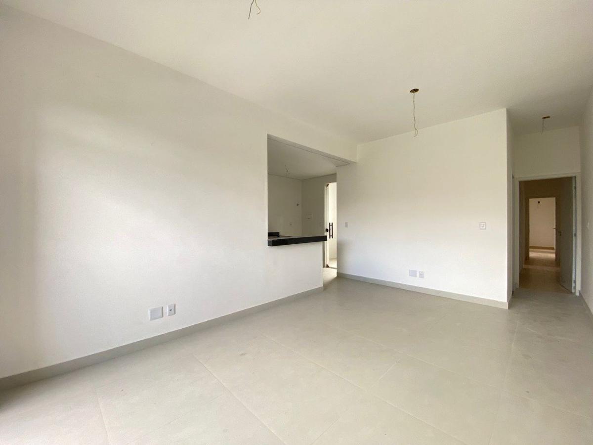 Casa, Vale das Orquídeas, 3 Quartos, 2 Vagas, 1 Suíte